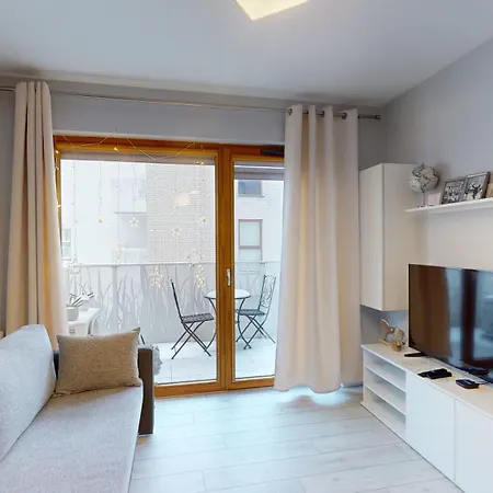 Family House Near The Market Square -perfect For Family & Business - Ksiecia Witolda Street 500 Steps To Market Square - 2 Bedrooms,2 Parking Places Lägenhet *