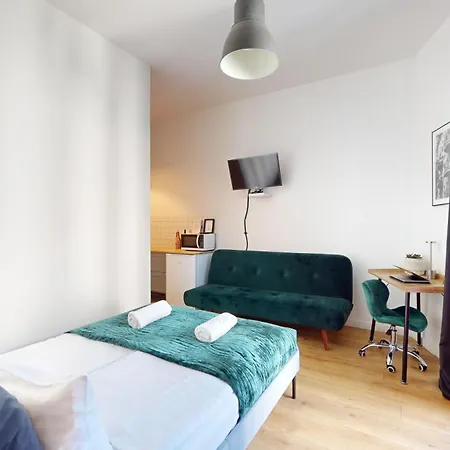 Family House Near The Market Square -perfect For Family & Business - Ksiecia Witolda Street 500 Steps To Market Square - 2 Bedrooms,2 Parking Places Apartamento *