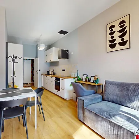 Apartamento Family House Near The Market Square -perfect For Family & Business - Ksiecia Witolda Street 500 Steps To Market Square - 2 Bedrooms,2 Parking Places *