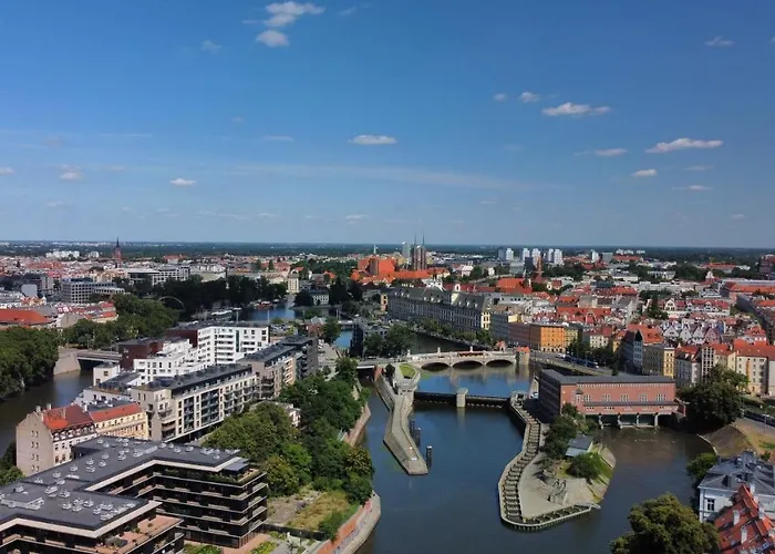 Family House Near The Market Square -perfect For Family & Business - Ksiecia Witolda Street 500 Steps To Market Square - 2 Bedrooms,2 Parking Places 公寓